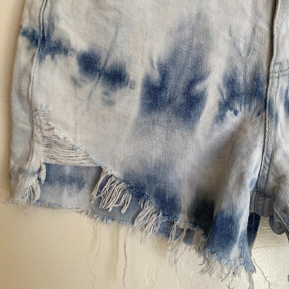 American Eagle Highest Rise Mom Jean Short Tie Dye Size 2 - Picture 4 of 10